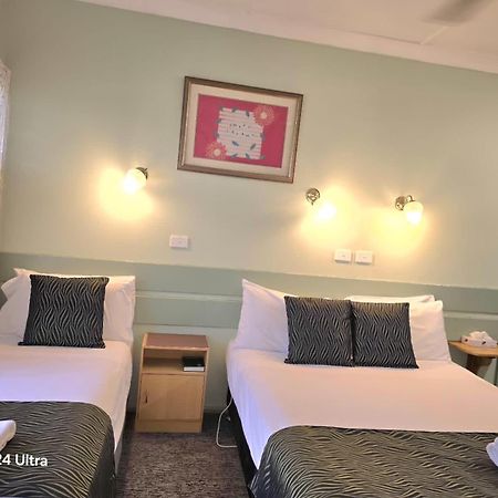 Lake Forbes Motel Ngoại thất bức ảnh