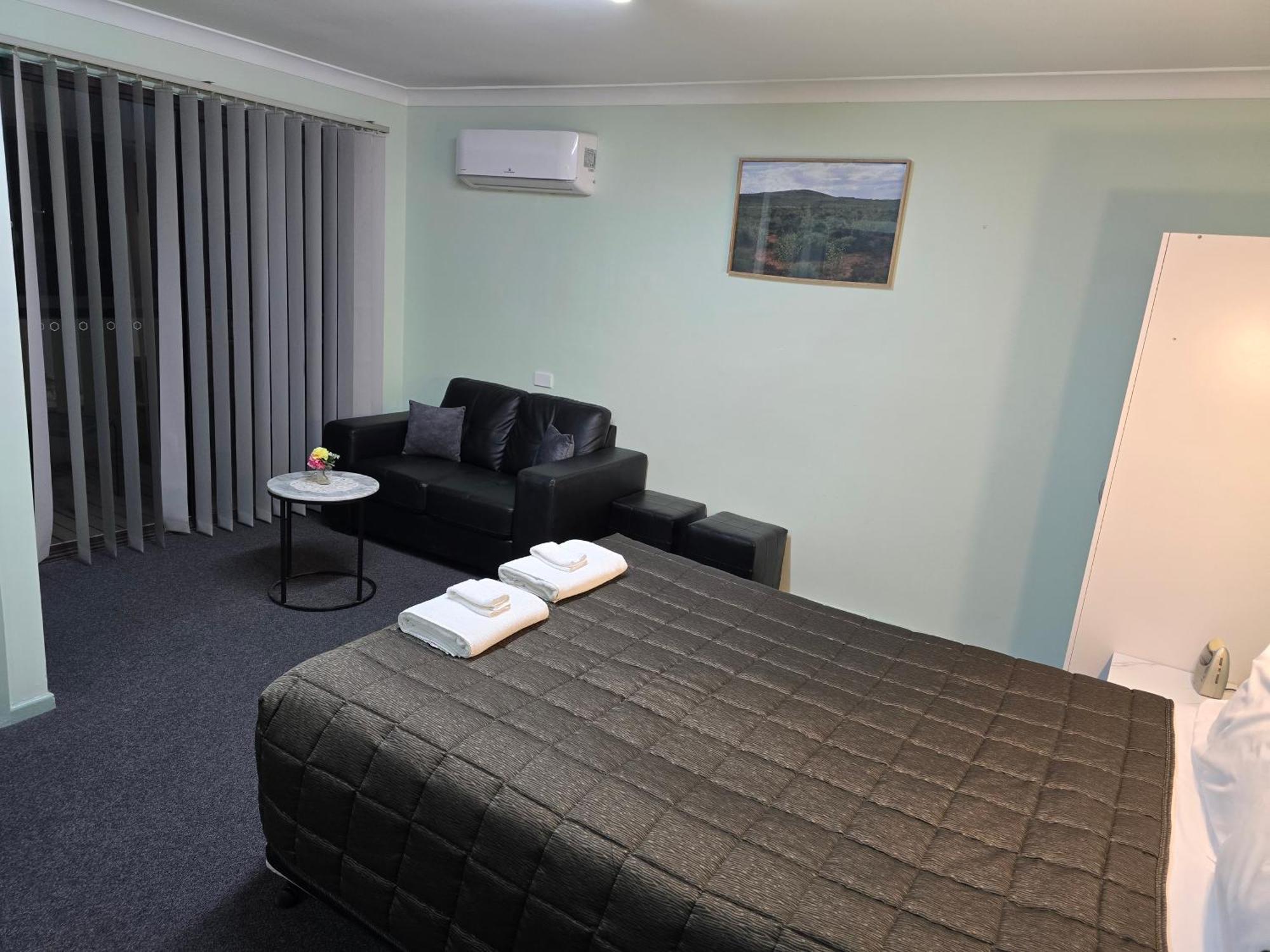 Lake Forbes Motel Ngoại thất bức ảnh