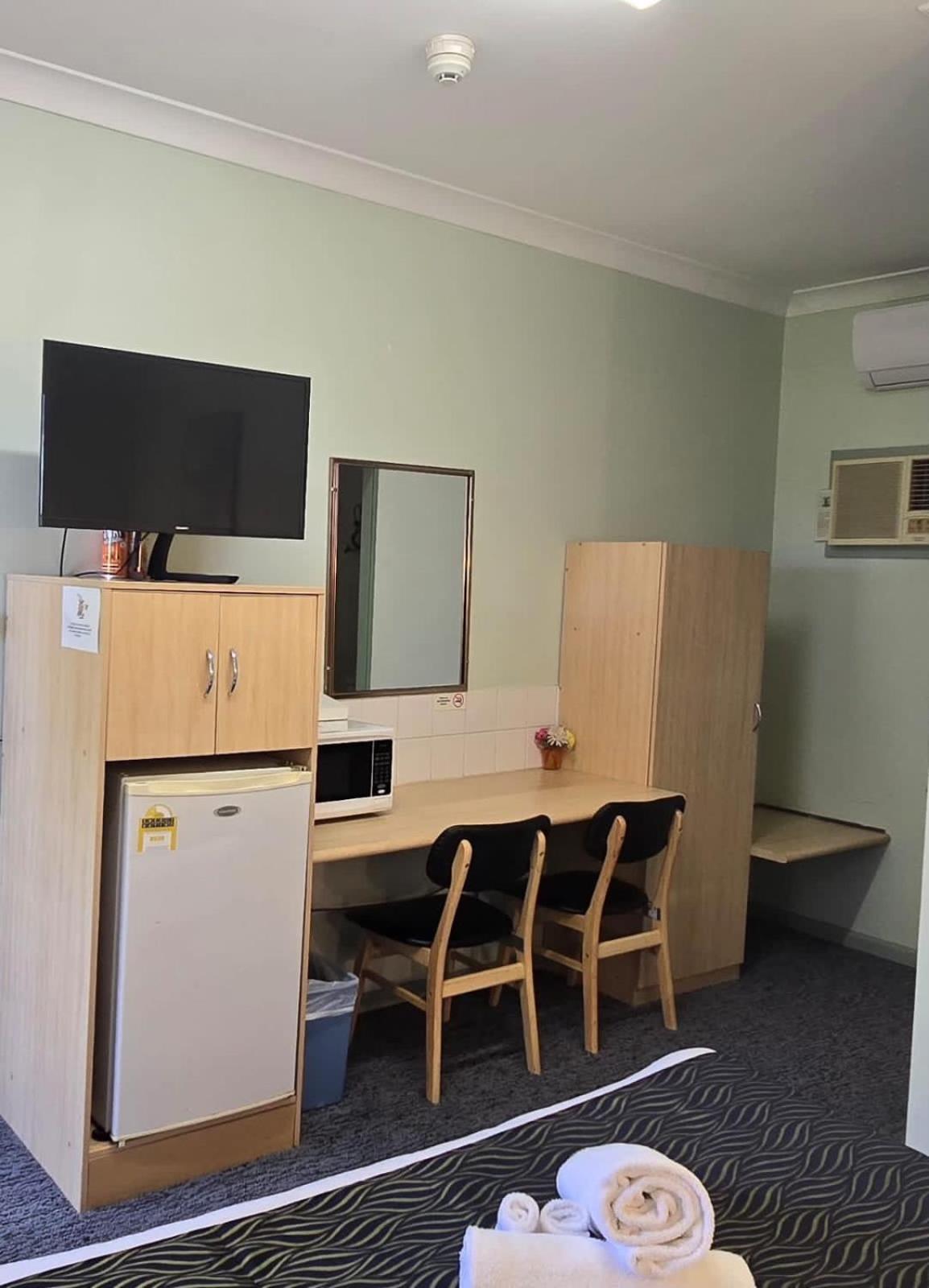 Lake Forbes Motel Ngoại thất bức ảnh
