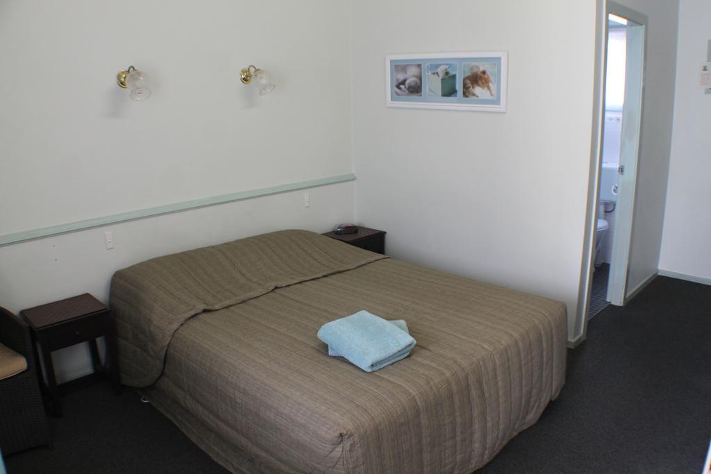 Lake Forbes Motel Ngoại thất bức ảnh